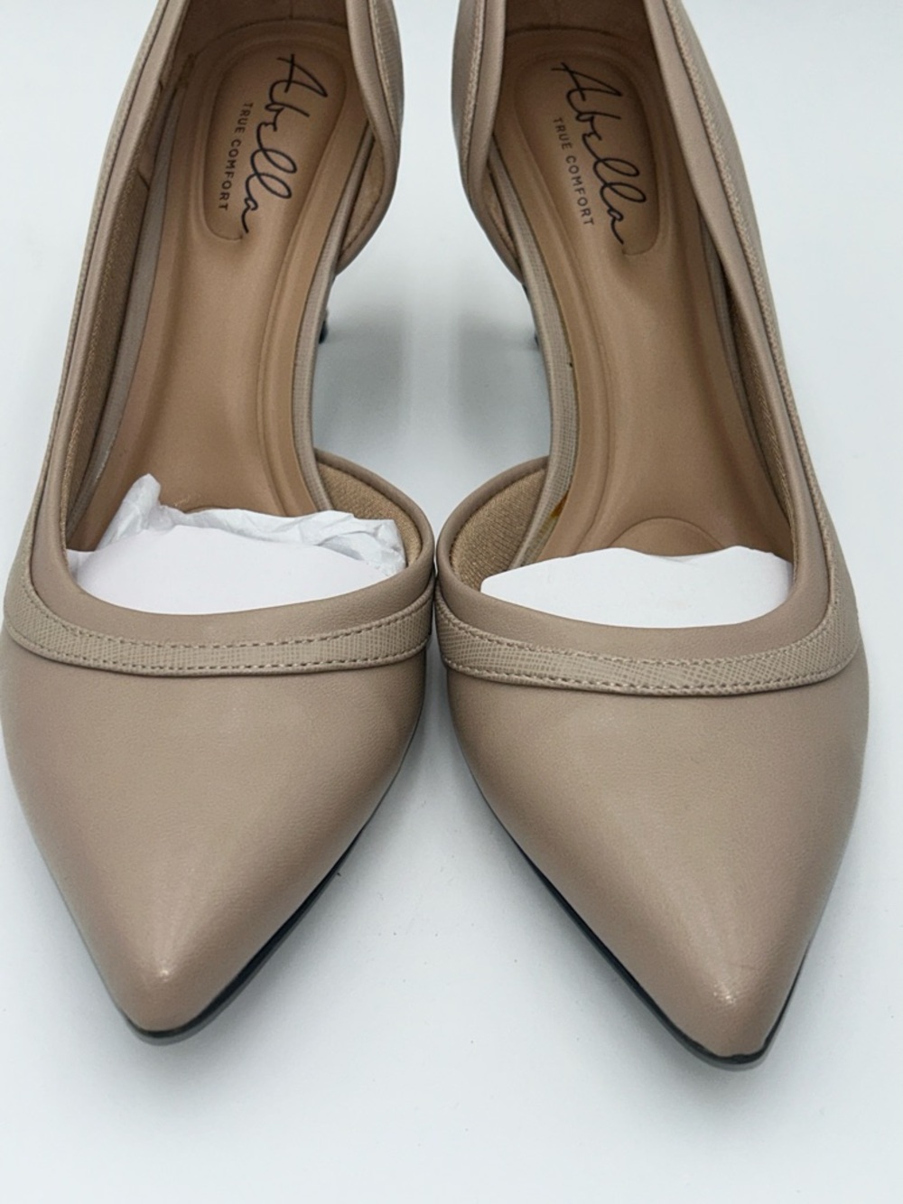 NWOT Abella "Satine" d'Orsay Women's Pointed Toe Kitten Heel Pumps in Beige 9.5M - Picture 4 of 7